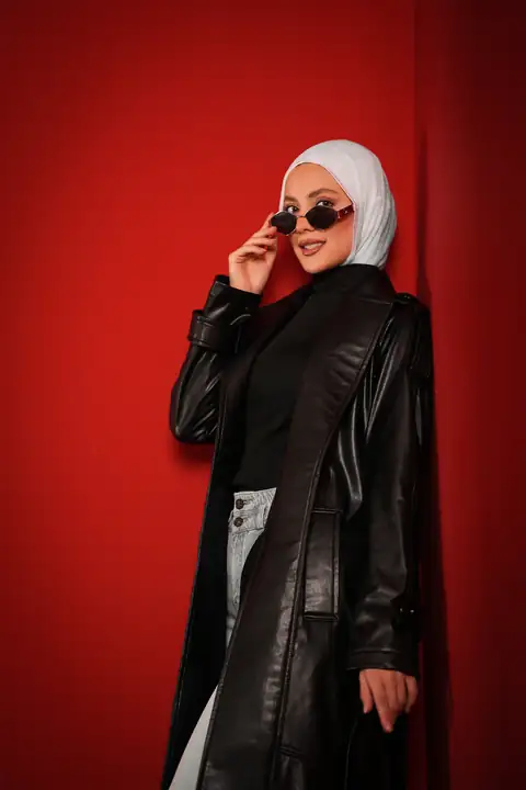 ترانشكوت Noir Classic — صورة 4
